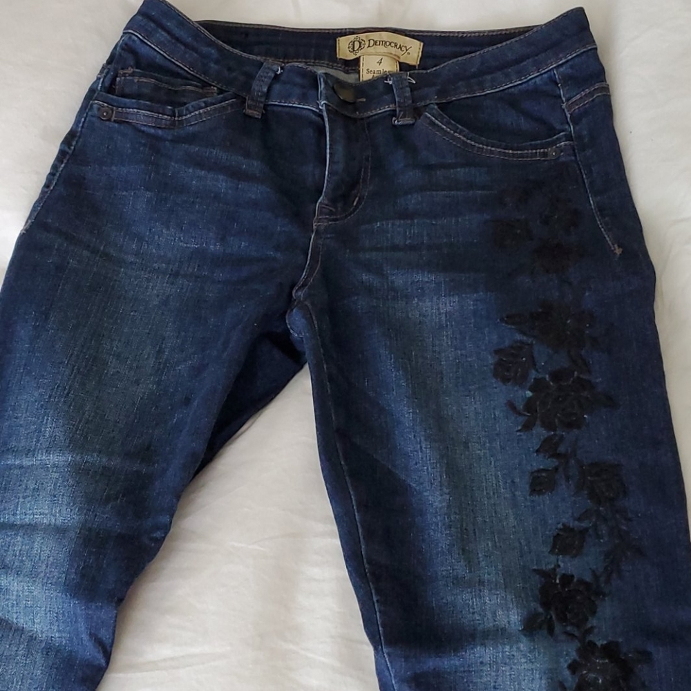 Dark Cropped Jeans